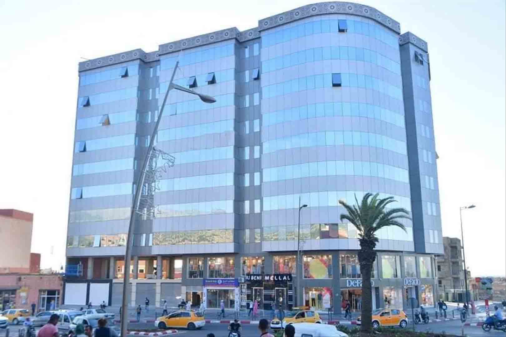 Bureau et plateau en Vente à Béni Mellal