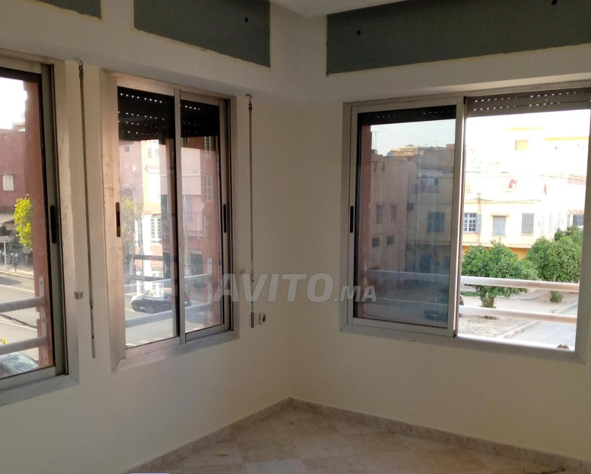 شقة للكراء طابق اول واجهتان قرب صندوف الضمان الاجتماعي