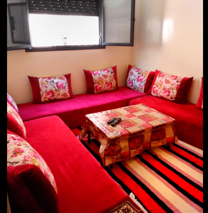 عمارة محفظة تجارية للبيع بالقرب من مدرسة الرائد بني ملال