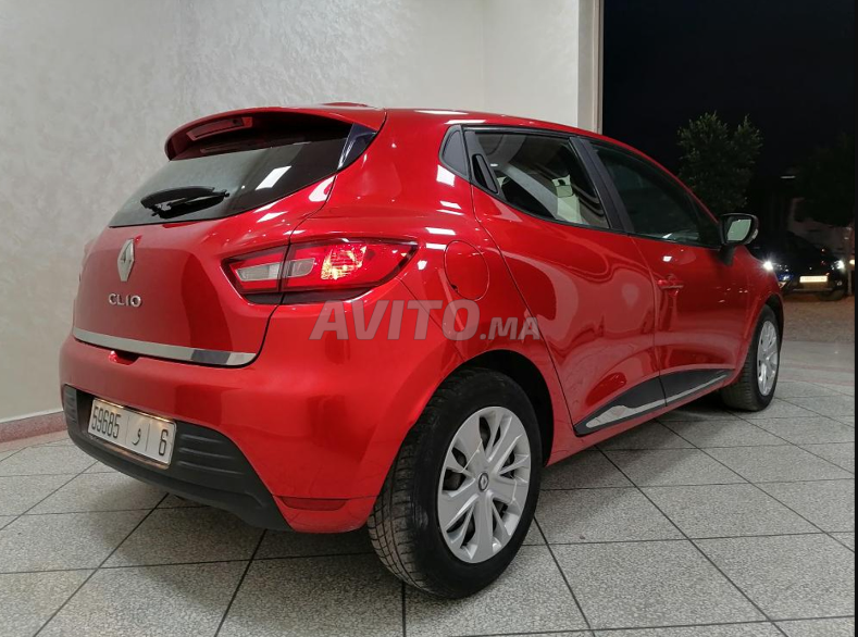 سيارة كليو مستعملة ديزل للبيع